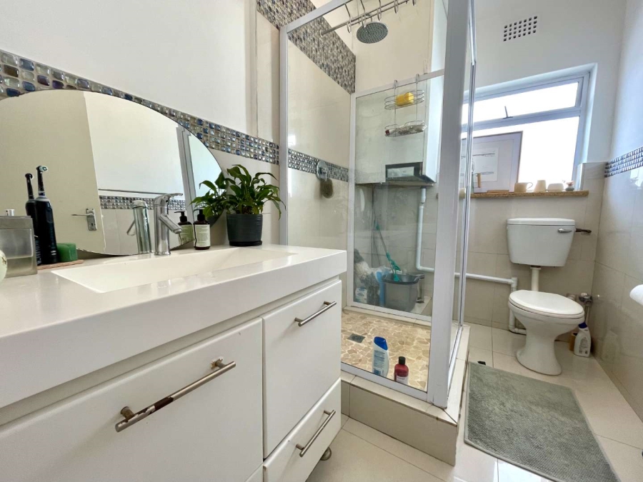 To Let 2 Bedroom Property for Rent in Gardens Western Cape
